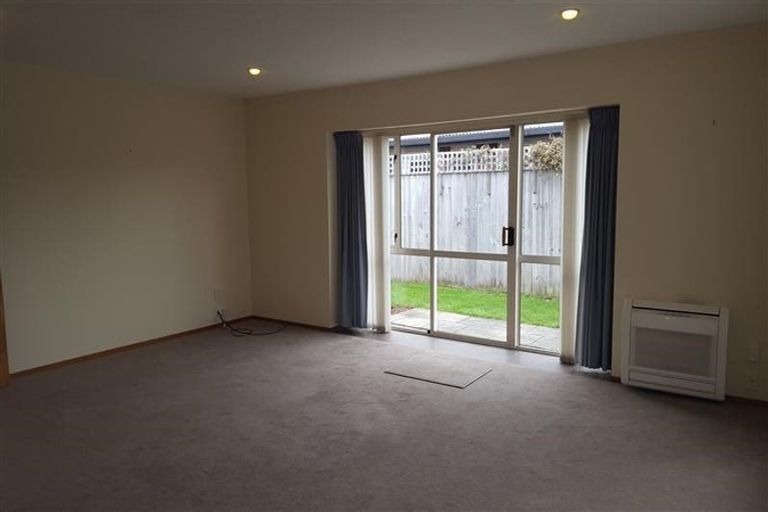 Photo of property in 35 Winton Street, St Albans, Christchurch, 8014