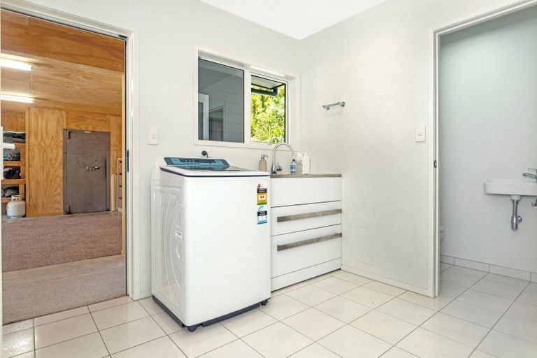 Photo of property in 12 Mahia Heights Drive, Mahia, Nuhaka, 4198