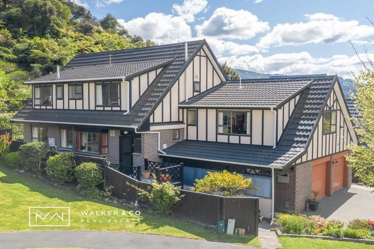 Photo of property in 10 Pioneer Grove, Silverstream, Upper Hutt, 5019