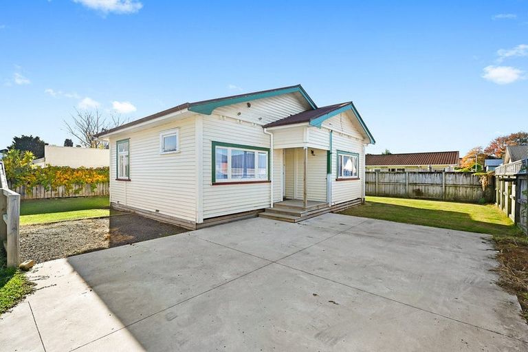 Photo of property in 12 Rata Street, Maeroa, Hamilton, 3200