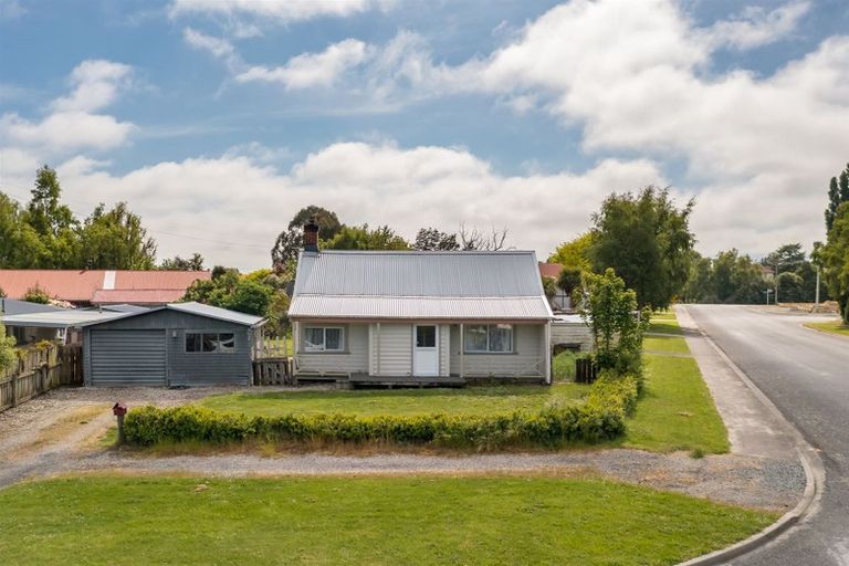 Photo of property in 24 High Street, Milton, 9220