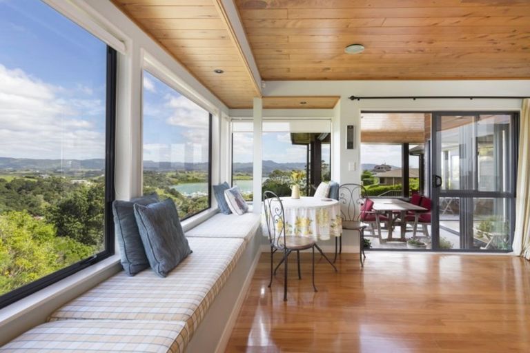 Photo of property in 9 Kotare Place, Sandspit, Warkworth, 0982