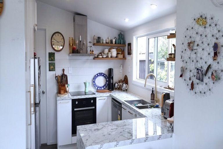 Photo of property in 29a Aramoana Avenue, Devonport, Auckland, 0624