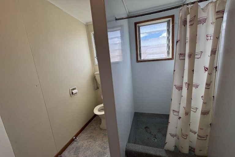 Photo of property in 109 Karaka Street, Castlecliff, Whanganui, 4501