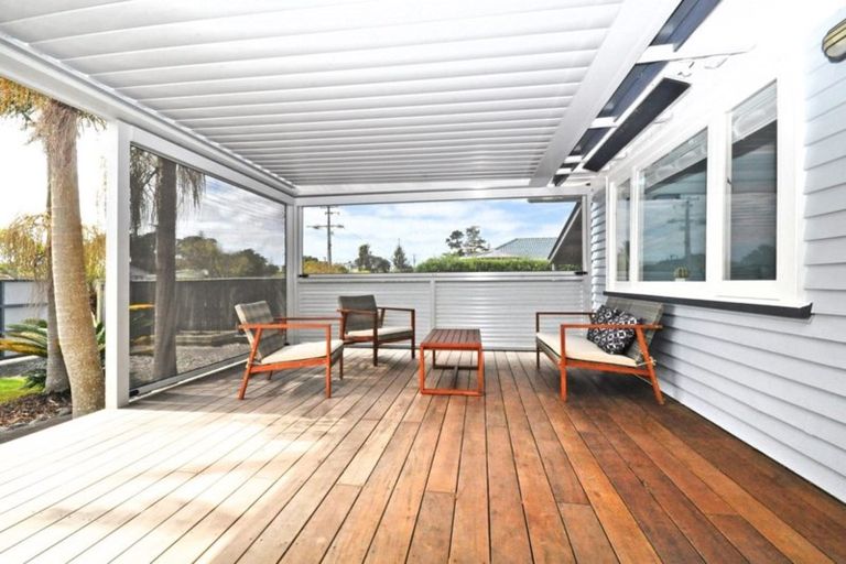 Photo of property in 40 Centreway Road, Orewa, 0931