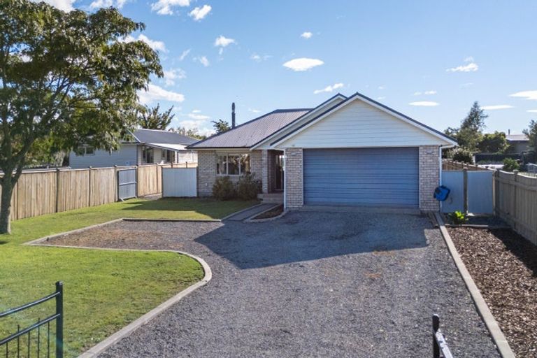 Photo of property in 24 Charles Street, Carterton, 5713