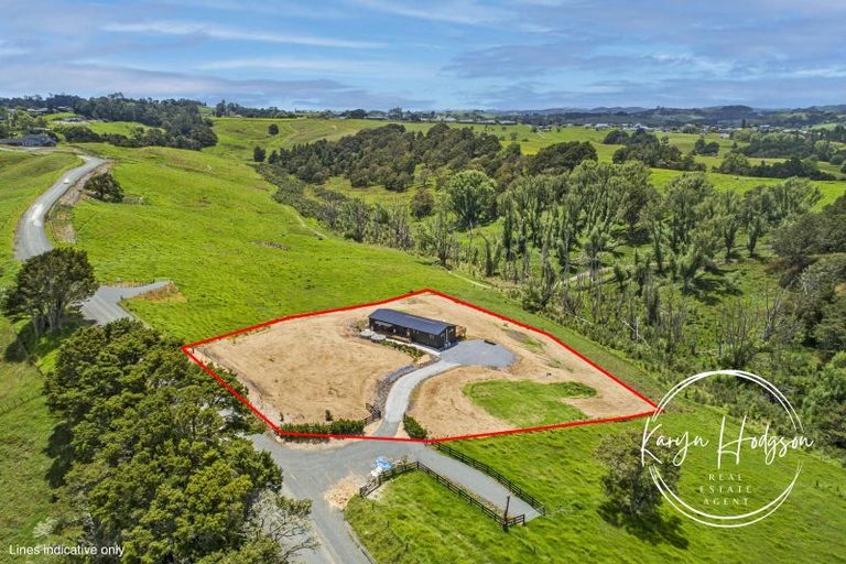 Photo of property in 37 Judd Road, Maungaturoto, 0520