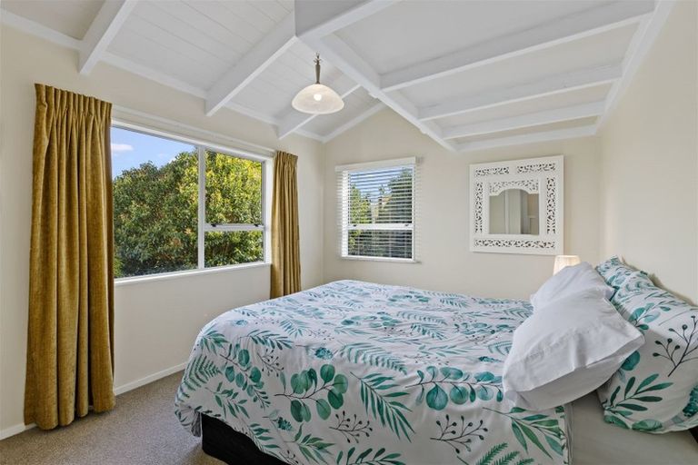 Photo of property in 673 East Coast Road, Browns Bay, Auckland, 0630