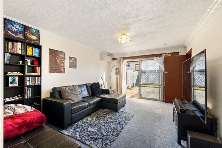 Photo of property in 2/34 Devon Street, Sydenham, Christchurch, 8023