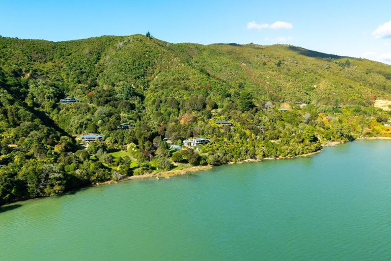 Photo of property in 259 Queen Charlotte Drive, Havelock, Picton, 7281