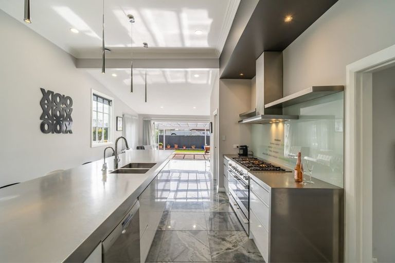 Photo of property in 89 Waterloo Road, Hutt Central, Lower Hutt, 5010