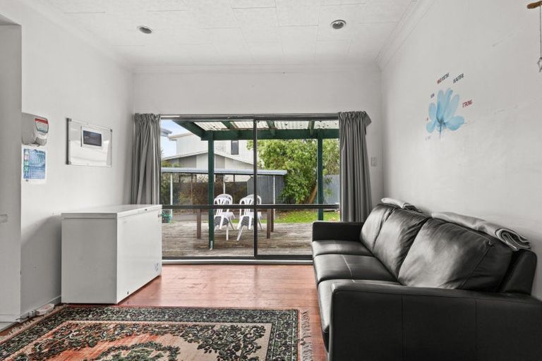 Photo of property in 1117 Karamu Road North, Mayfair, Hastings, 4122