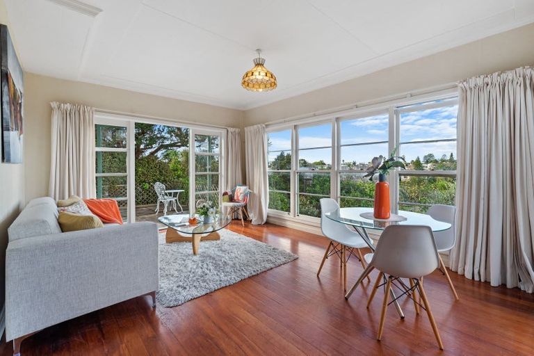 Photo of property in 127 Deep Creek Road, Torbay, Auckland, 0630