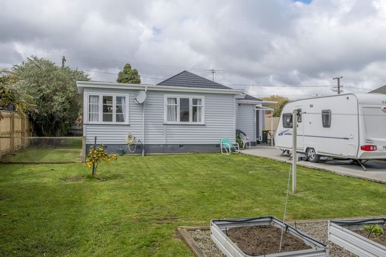 Photo of property in 91 Bartholomew Road, Levin, 5510