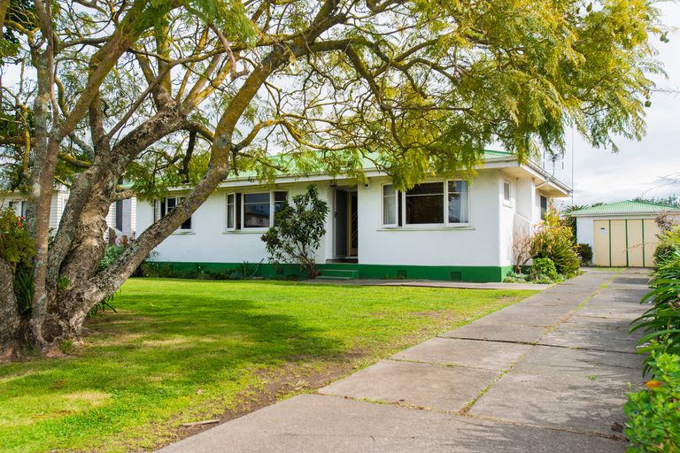 Photo of property in 215 Lytton Road, Elgin, Gisborne, 4010