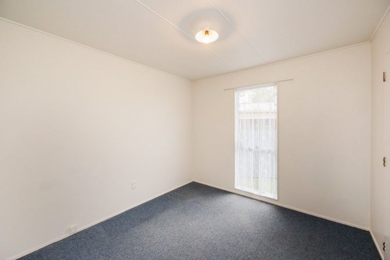 Photo of property in 11a Apollo Parade, Milson, Palmerston North, 4414