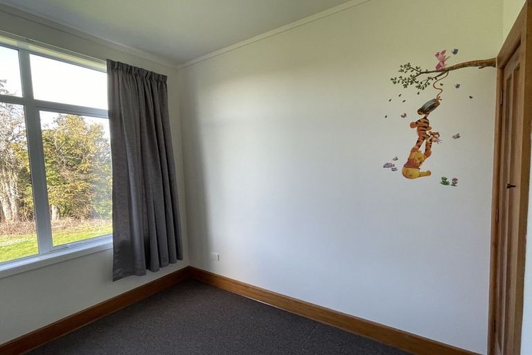 Photo of property in 7 Ovenden Street, Owaka, 9535