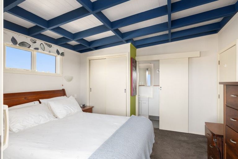 Photo of property in 61 Pinedale Crescent, Riversdale Beach, Masterton, 5872