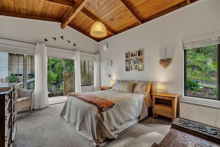 Photo of property in 12 Kereru Grove, Greenhithe, Auckland, 0632