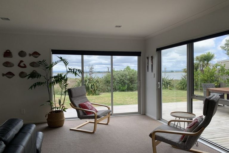 Photo of property in 588 Pukehina Parade, Pukehina, Te Puke, 3189