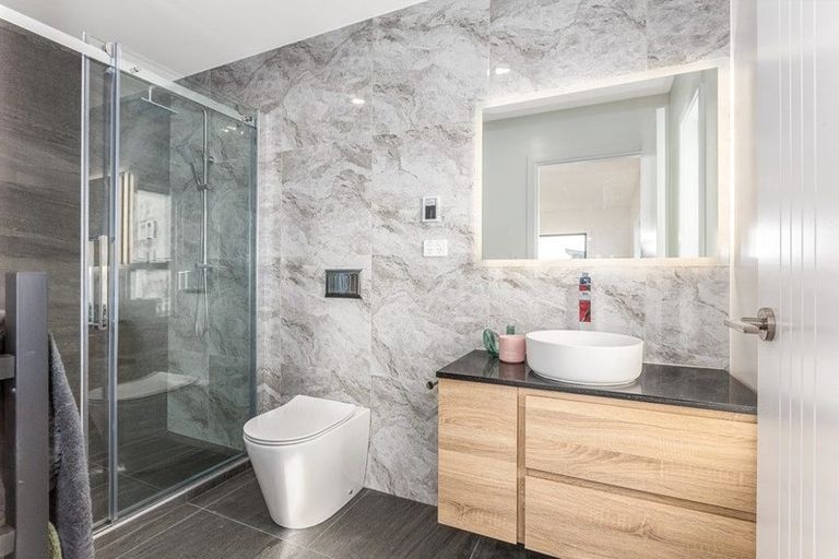 Photo of property in 1 Trysail Place, Whitby, Porirua, 5024