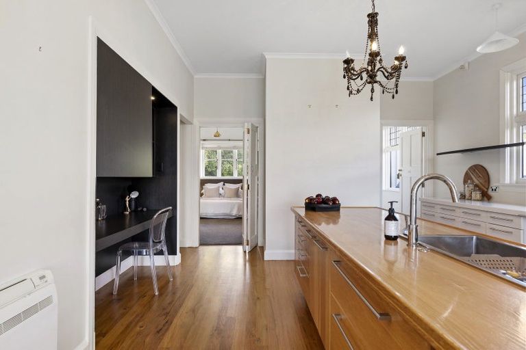 Photo of property in 14 Macmillan Avenue, Cashmere, Christchurch, 8022