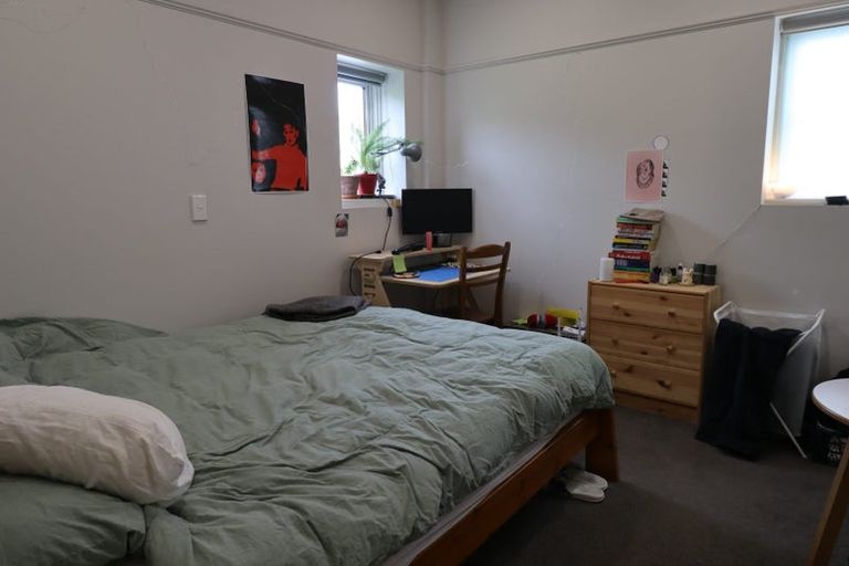 Photo of property in Fountain Court, 11/48 Oriental Parade, Oriental Bay, Wellington, 6011