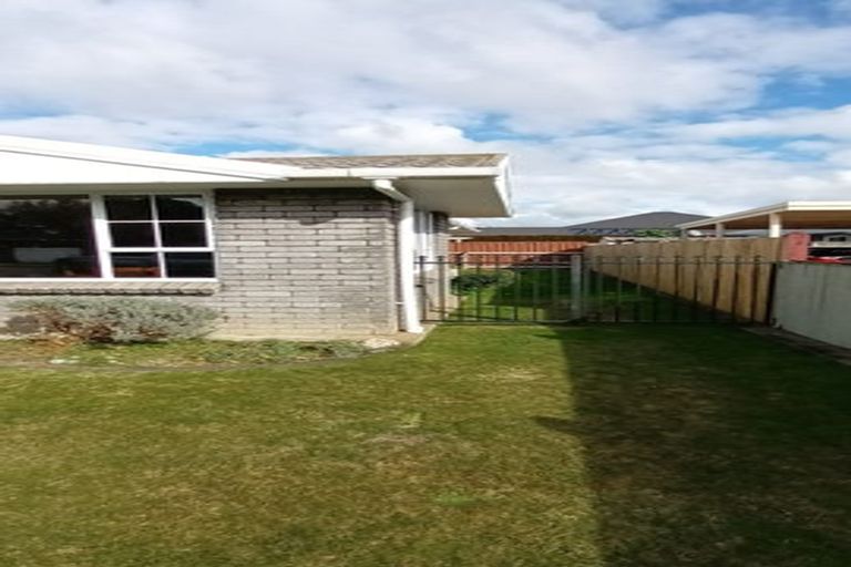 Photo of property in 111 Waterloo Crescent, Hokowhitu, Palmerston North, 4410