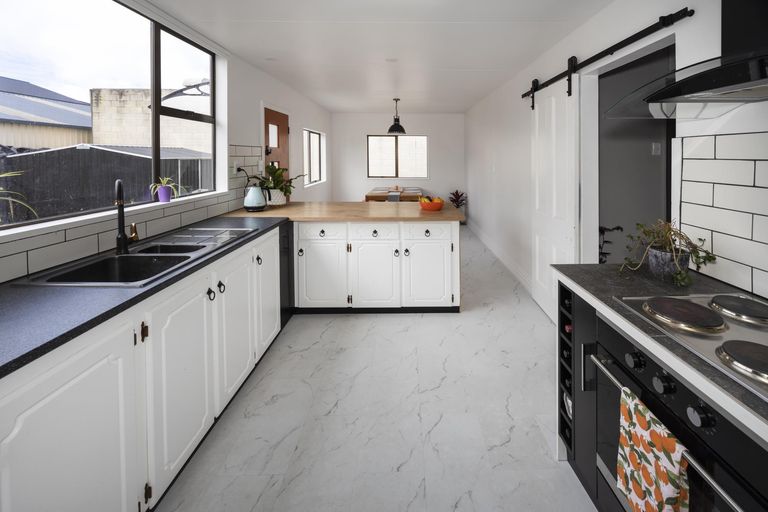 Photo of property in 2 Torridge Street, Oamaru, 9400