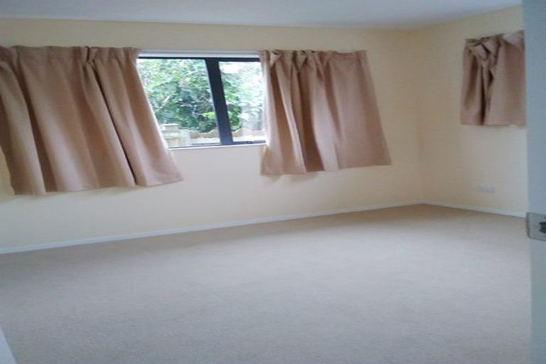 Photo of property in 12 Liam Place, Half Moon Bay, Auckland, 2012