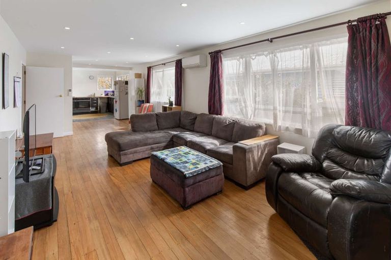 Photo of property in 119 Omata Road, Marfell, New Plymouth, 4310