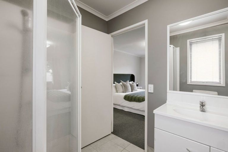 Photo of property in 12 Miers Glade, Rototuna North, Hamilton, 3210