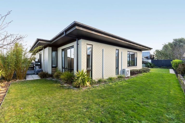 Photo of property in 39 Hamill Road, Halswell, Christchurch, 8025