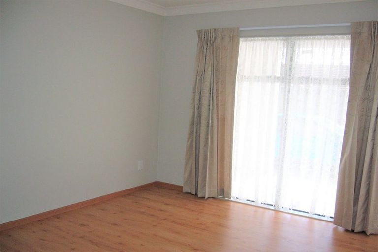 Photo of property in 20 Opal Avenue, Pakuranga, Auckland, 2010