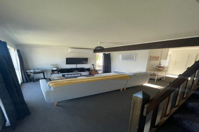 Photo of property in 14a Stonefield Place, Johnsonville, Wellington, 6037