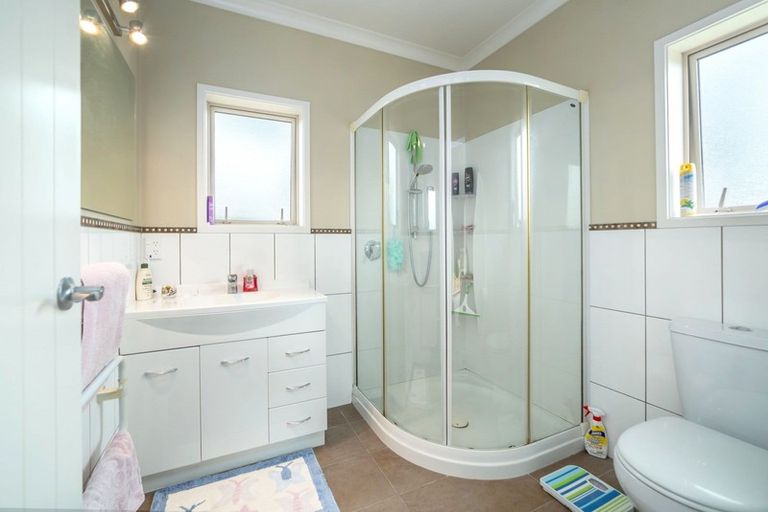 Photo of property in 63 Grey Street, Woodville, 4920