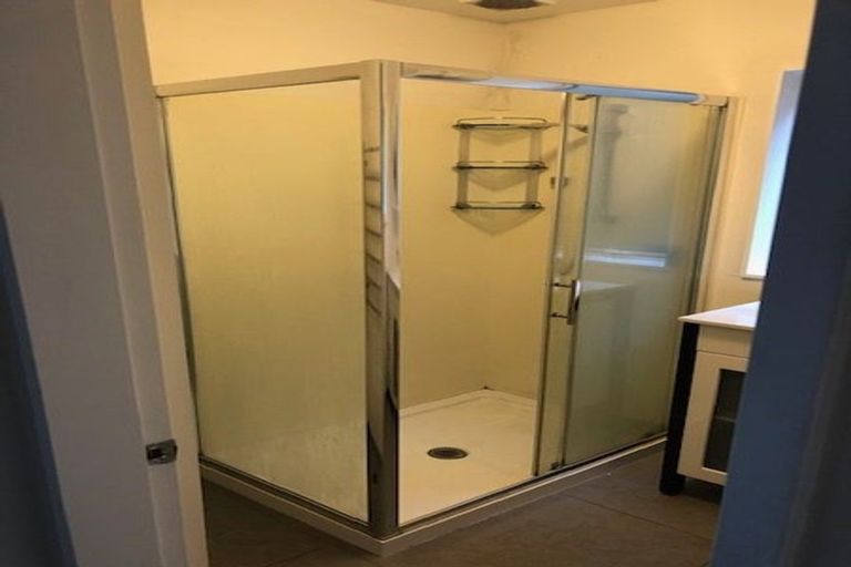 Photo of property in 14 Kopiko Way, Brooklyn, Wellington, 6021