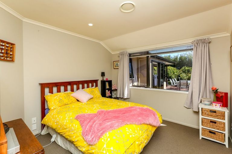 Photo of property in 19a Shelter Grove, Frankleigh Park, New Plymouth, 4310