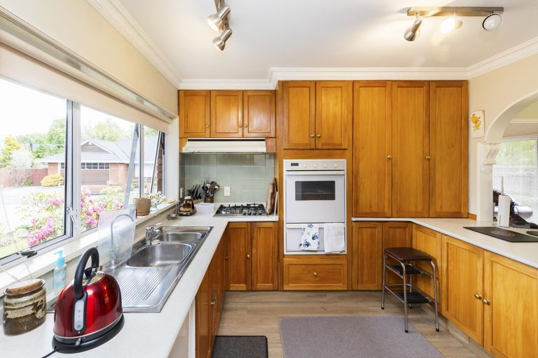 Photo of property in 4 Jensen Court, Hokowhitu, Palmerston North, 4410