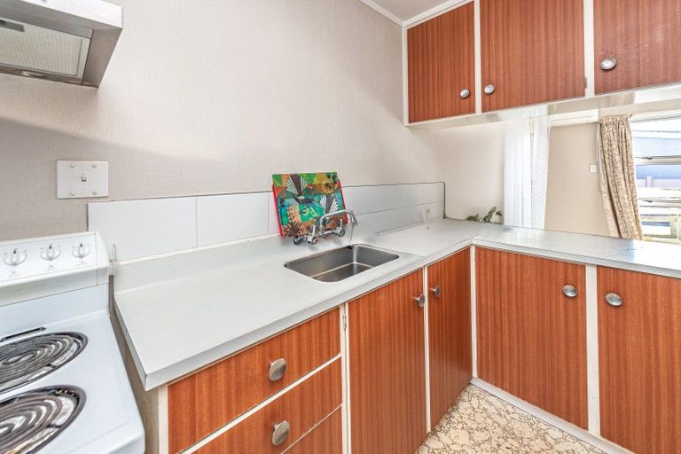 Photo of property in 2/234 Heads Road, Gonville, Whanganui, 4501