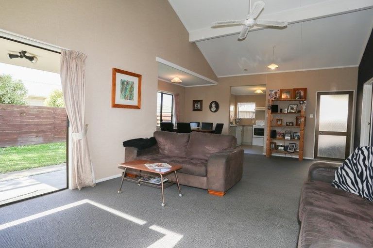 Photo of property in 44 Whiting Crescent, Greenmeadows, Napier, 4112