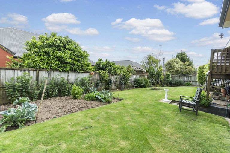 Photo of property in 99 Rototuna Road, Rototuna, Hamilton, 3210