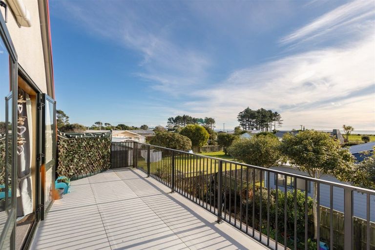 Photo of property in 46 Cook Street, Carters Beach, Westport, 7825