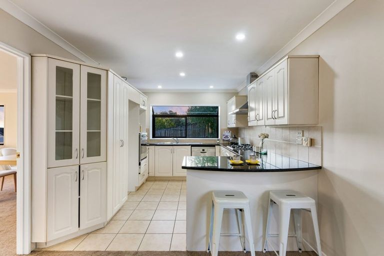 Photo of property in 7 Chieftain Rise, Goodwood Heights, Auckland, 2105