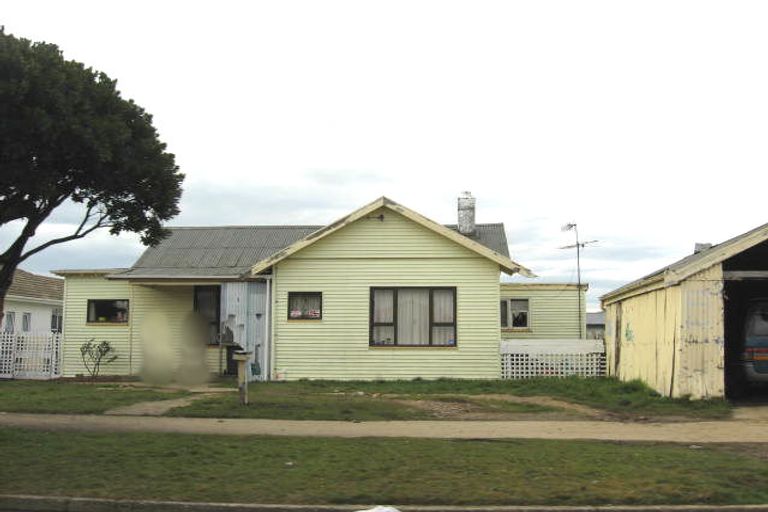 Photo of property in 214 Nelson Street, Strathern, Invercargill, 9812