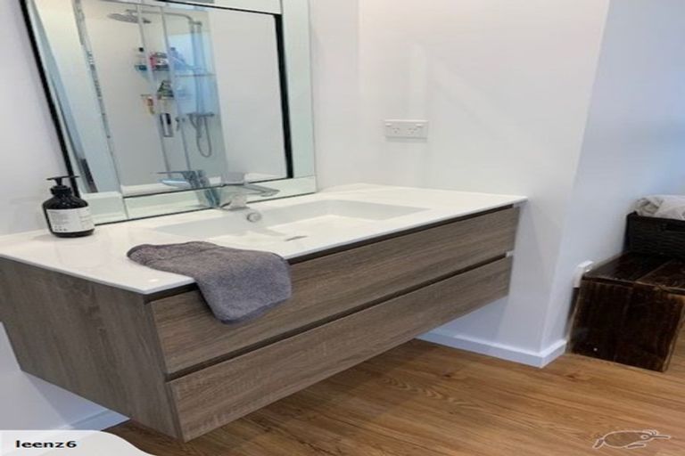 Photo of property in 53 Stillwater Crescent, Stillwater, Silverdale, 0993