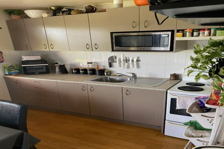 Photo of property in 94 Coronation Road, Mangere Bridge, Auckland, 2022