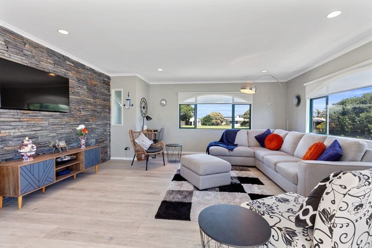 Photo of property in 26a Sunbrae Grove, Mount Maunganui, 3116