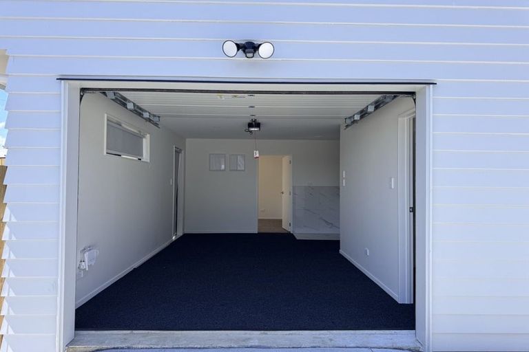 Photo of property in 1/387 Mount Albert Road, Mount Roskill, Auckland, 1041