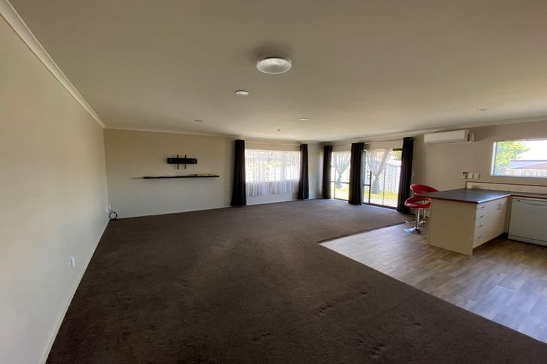 Photo of property in 22a Dickens Street, Owhata, Rotorua, 3010